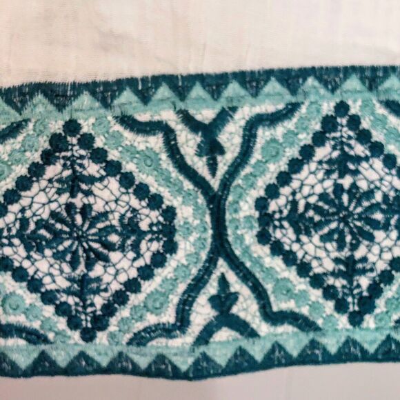 Zara Embroidered Textured Dress Women's Small White Boho Beach Coverup NEW! - Picture 8 of 9